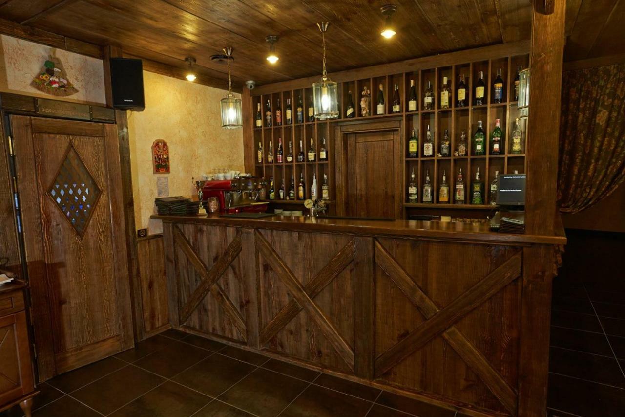Charivna Taistra Bed & Breakfast Brovary Exterior photo